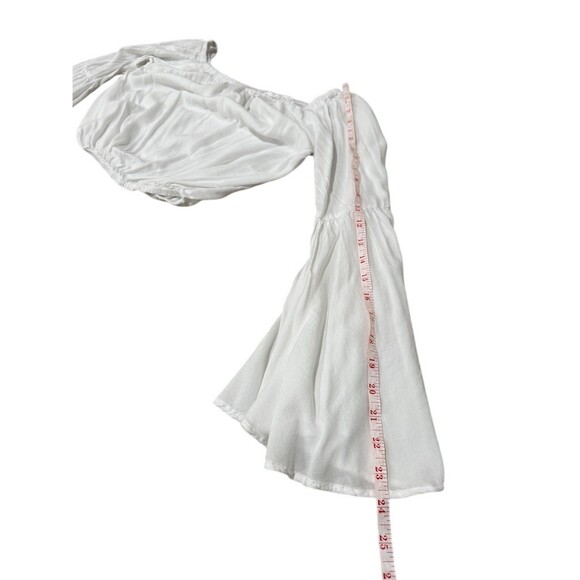 Kellie Blouse Womens Size M White Off Shoulder Cropped Bell Sleeve Boho - Picture 4 of 7